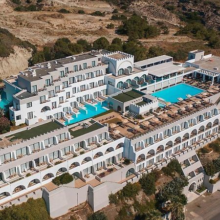 פליראקי Calypso Palace מראה חיצוני תמונה