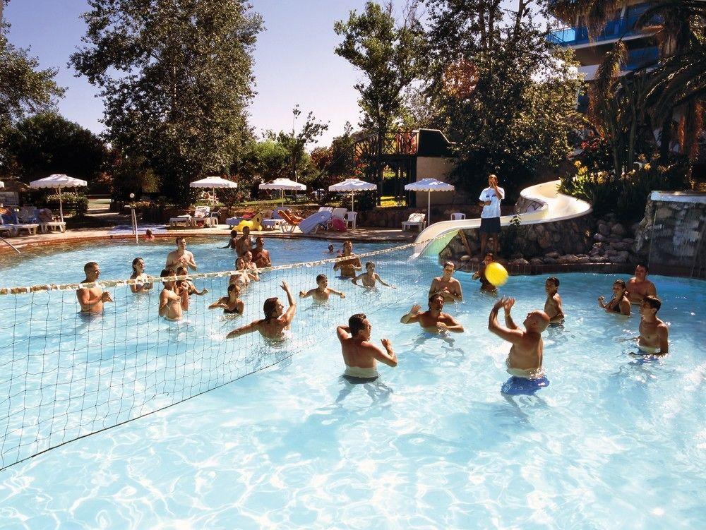 פליראקי Calypso Palace מראה חיצוני תמונה