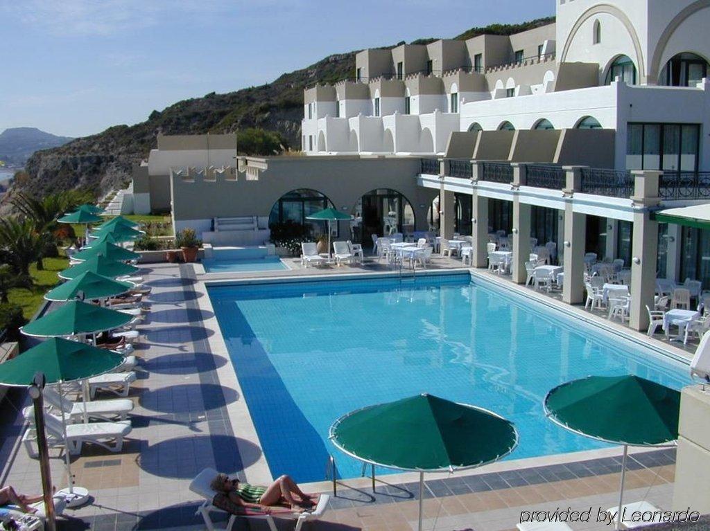 פליראקי Calypso Palace מראה חיצוני תמונה